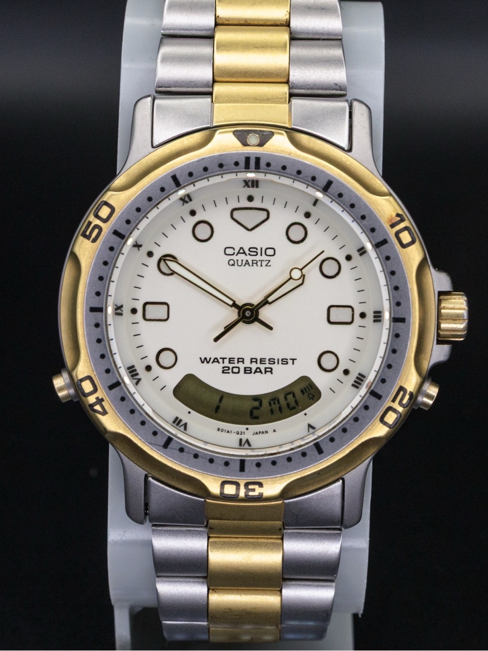 Casio Rare AD-702 Vintage Analog/Digital 38mm JDM Import Quartz Watch - Picture 1 of 6